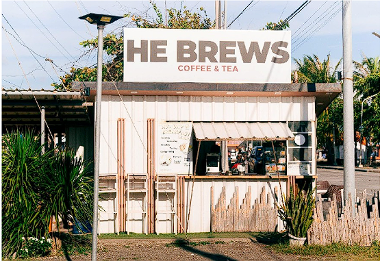HE BREWS AROMA CAFE